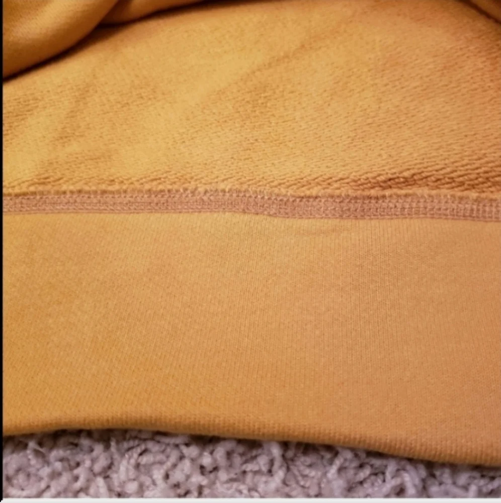 Alo Yoga Low Key Wide Sleeve Hoodie Size Small Tuscan Sun NWT